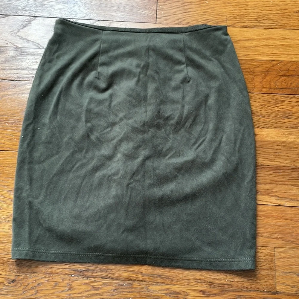 Windsor Pencil Skirt - Picture 2 of 2